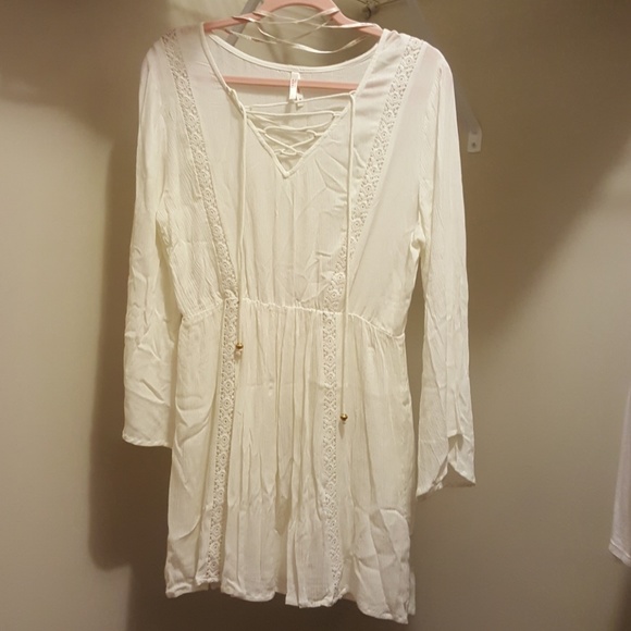 Dress - Picture 2 of 3